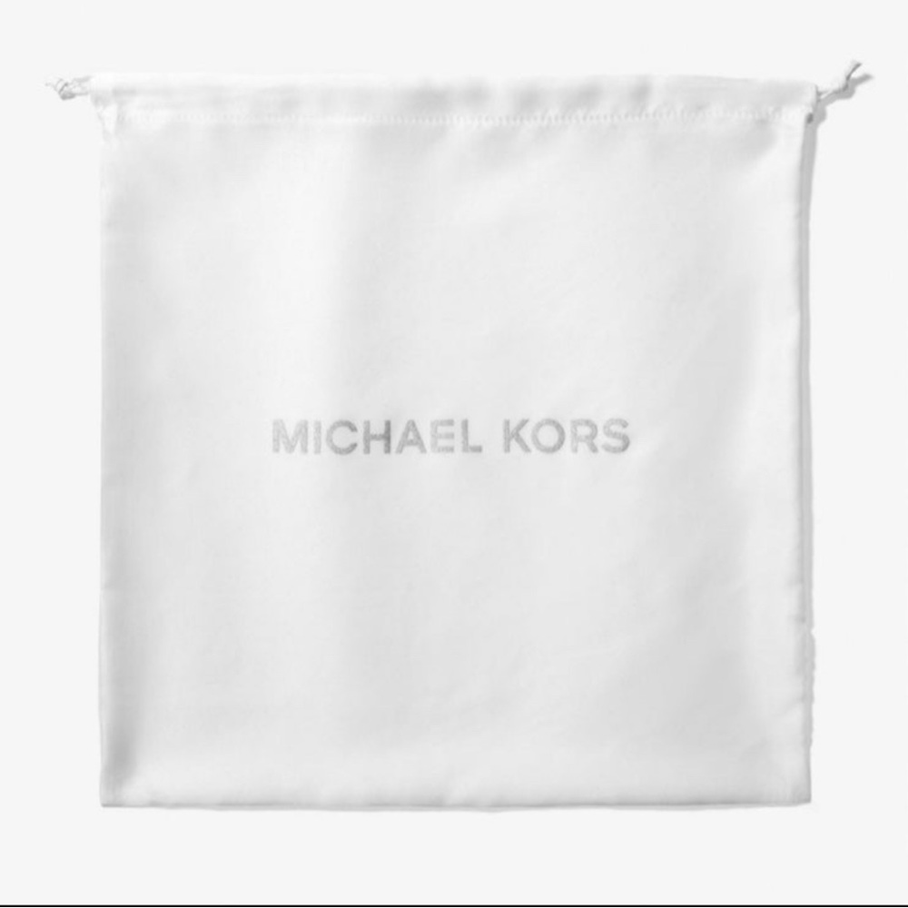 ❤️❤️New authentic Michael Kors Dust bag❤️❤️❤️